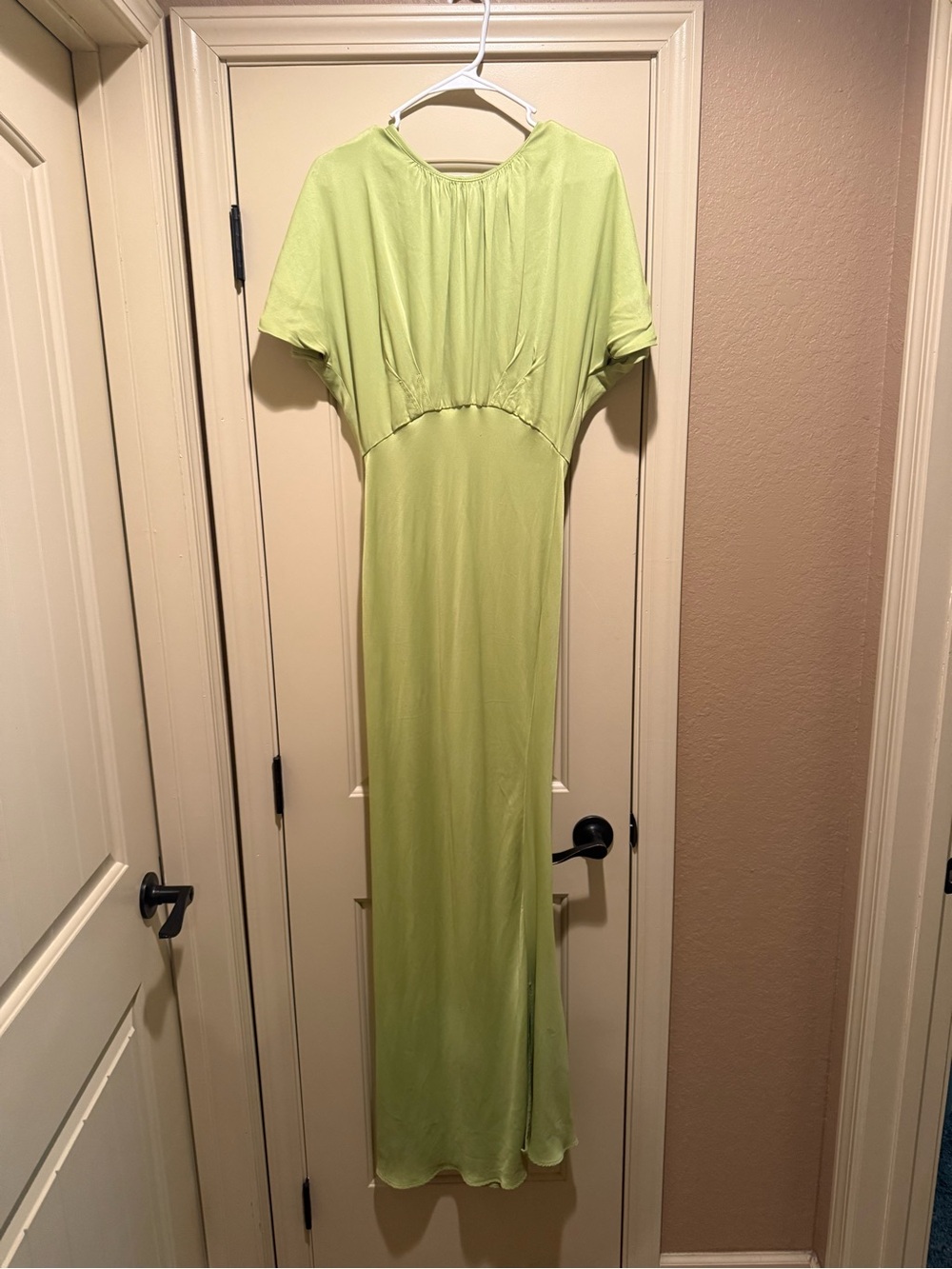 Karen Millen Light Green Maxi Dress with Short Sleeves